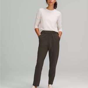 Lululemon Stretch High-Rise Pant 7/8 Length